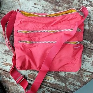 Baggallini Pink Purse